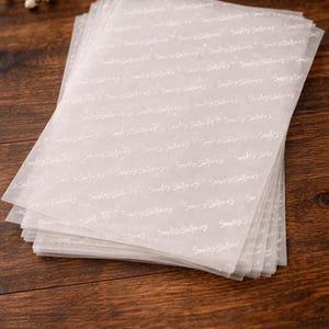 Personalisiertes Pergaminpapier, weißer Tintendruck, Verpackungspapier, Markenverpackung, Ihr Logopapier 90gsm, kleine Unternehmen, Seidenpapier, Recycling