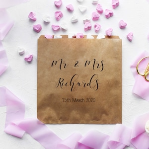 Gepersonaliseerde papieren zoete tassen traktatie tassen, bruiloft zoete kar, cake, bruin of wit, kraft, briefpapier, liefde is zoet, popcorn, dank u