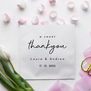 Gepersonaliseerde papieren zoete tassen traktatie tassen, bruiloft zoete kar, cake, bruin of wit, kraft, bruiloft briefpapier, zoete dank u, popcorn