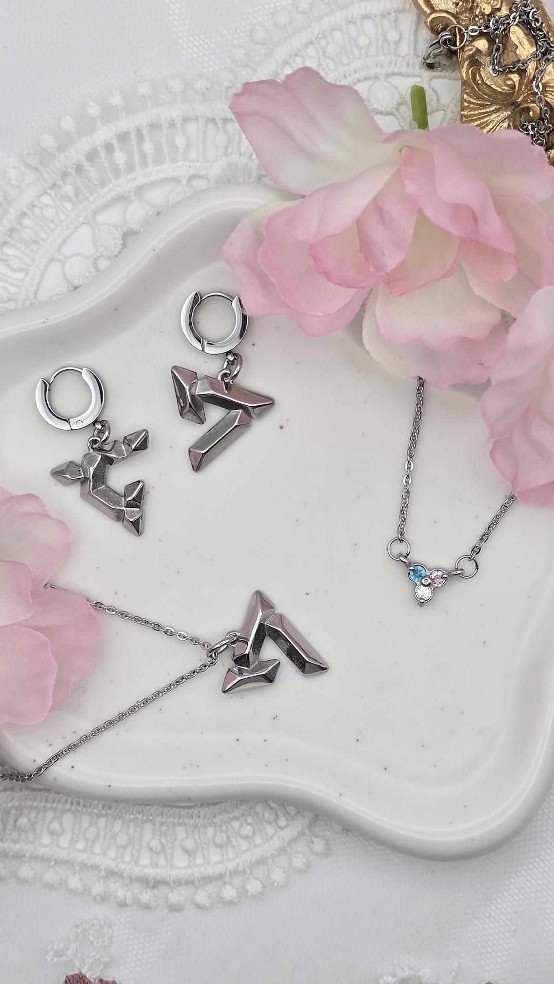 SVT/ SEVENTEEN Necklace & Earring Set - Etsy