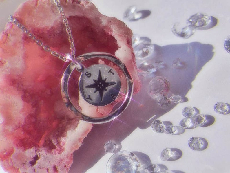 STAY - StrayKids Broken Compass Necklace (SILVER) 