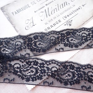 1960: Französische Calais Spitzenborte Schwarz 1 Meter x 6,4cm Dessous Gothic Material