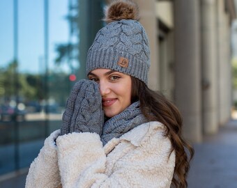 Winter Hat Scarf and Gloves Set for Women Warm Knitted Infinity Leopard Print