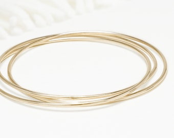 Gold Fill Interlocking Bangle, Thin Gold Bangle, Gold Bangle Bracelet, Gold Fill Bracelet, Minimalist 3 Circle Bangle | Celebration Bangle