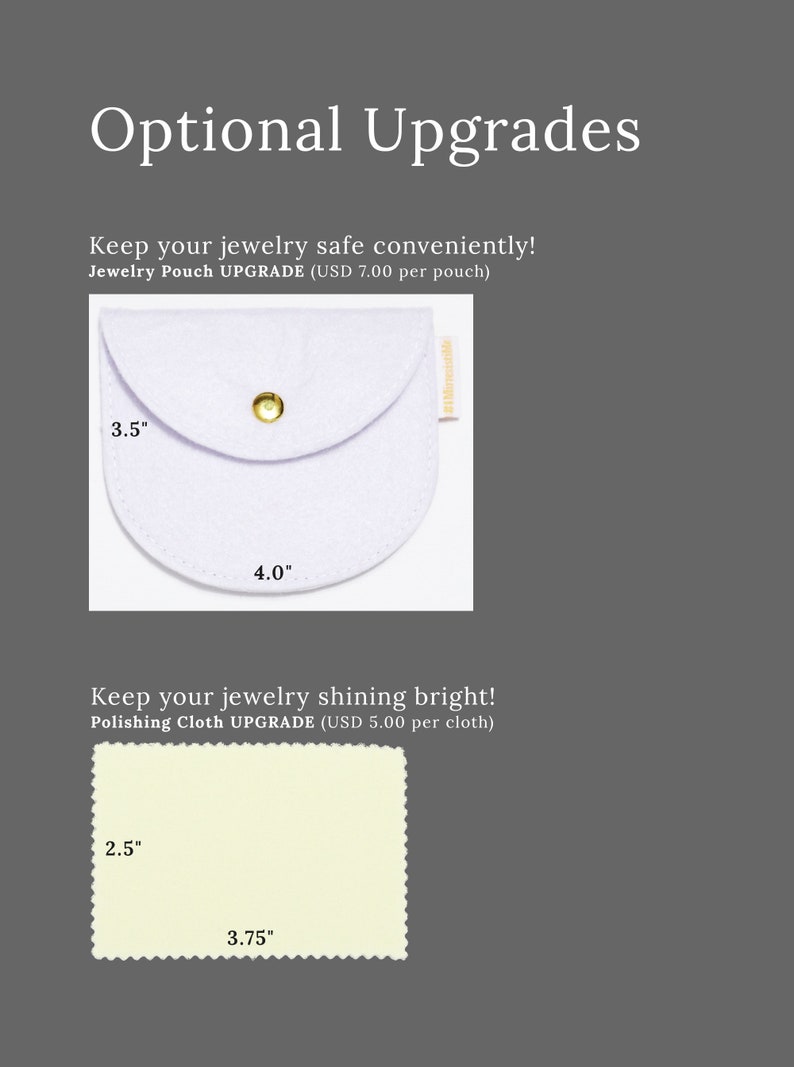 K&ouml;nnte beinhalten: Zwei Produkt-Upgrade-Optionen f&uuml;r Schmuck: eine wei&szlig;e Filztasche mit den Ma&szlig;en 8,9 cm x 10,2 cm und ein beiger Poliertuch mit den Ma&szlig;en 6,4 cm x 9,5 cm.