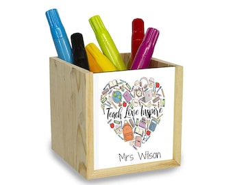 Pot à stylos personnalisé en bois pour professeur : motif « Teach Love Inspire »