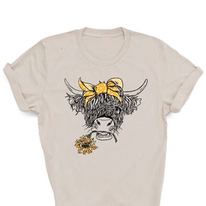 Highland Longhorn Cow With Sunflowers T-shirt, Highland Cow t-shirt,Country Shirt, Farm Life Shirt Top, Animal lover SM - XXXL