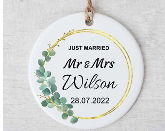 Personalised Wedding Just Married Mr & Mrs  Eucalyptus Greenery Wreath,  Ceramic Round Decoration, Hanging Ornament Keepsake, Wedding Gift