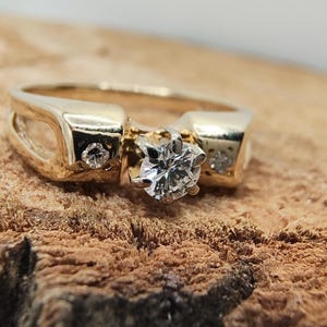 14k Yellow Gold Diamond Ring