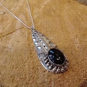 Vintage Sterling Silver Tear Drop Pendant