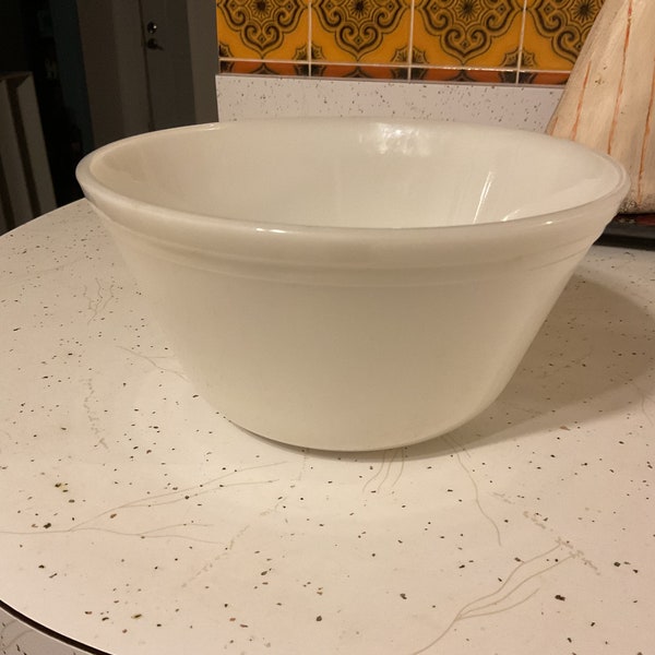 Federal Milk Glass Heat Proof Mixing Bowl