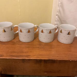 Tienshan Golden Pines Holiday Coffee Cups (4)