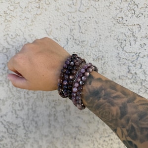 EIN Edelstein auffälliges Lepidolith Armband, Edelstein Perlen Stretch Armband hohe Qualität
