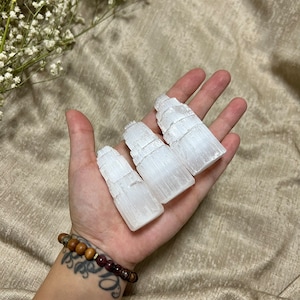 6cm Selenite Tower, Selenite Satin Spar Towers Points Decor