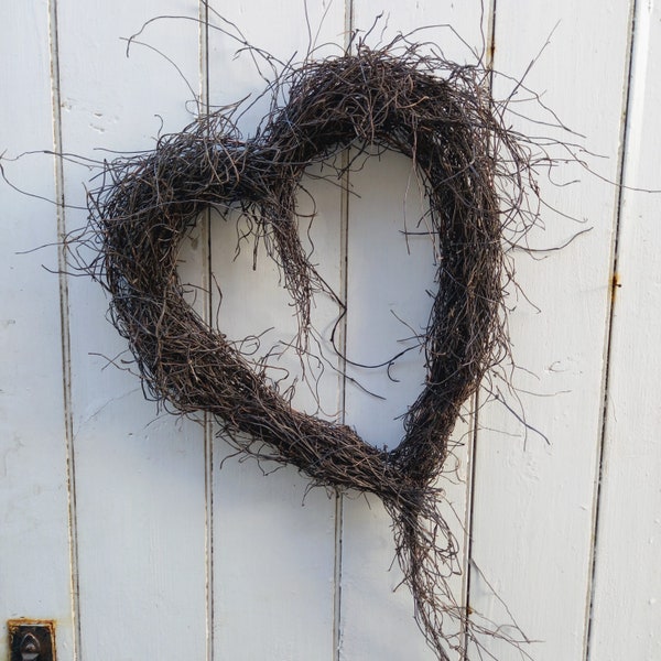 Willow Heart Wreath: Twig Heart/Mother's Day Gift/Easter Decor/Spring Wreath/Ostara Decor/Cottagecore Decor/Front Door Wreath/Equinox Decor