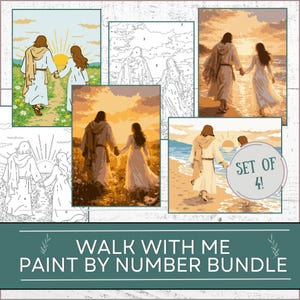 Op de afbeelding: Een set van vier paint-by-number kits met afbeeldingen van twee figuren die samen lopen, met een zonsondergang op de achtergrond. De kits bevatten een afgewerkt schilderij, een genummerde omtrek en een kleurgecodeerde gids. De tekst "WALK WITH ME PAINT BY NUMBER BUNDLE" is ook zichtbaar.