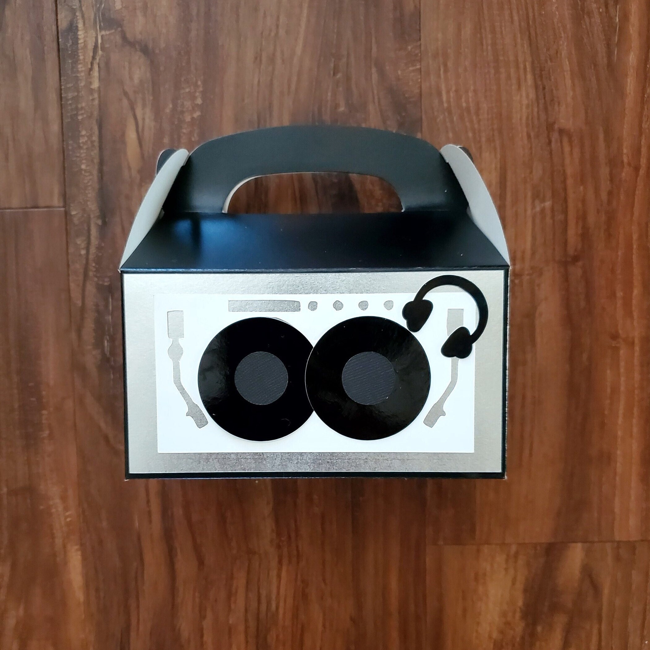 DJ, Party Favors, Treat Boxes, Birthday Party, Party Bags, Swag Bags