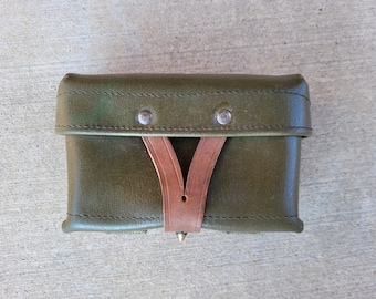 Surplus Chinese Military 'Type 56-SKS' PLA Ground Force Cold War-era airsoft and cosplay Green Leather Pouch