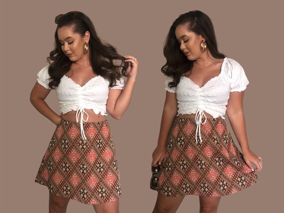 1960’s Vintage Mod Mini Skirt with Daisy Floral Pr