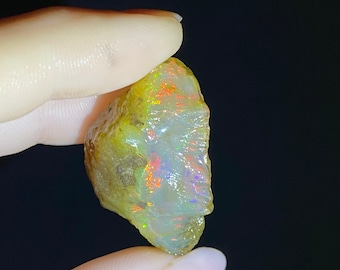 エチオピア産ハニカムファイアオパール標本：原石展示、10月の誕生石