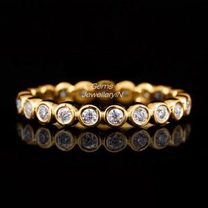 Anel com bisel de diamante cultivado em laboratório: aliança de casamento meia eternidade em ouro 14k