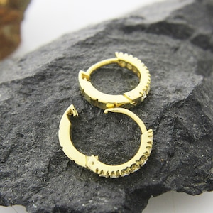 Moissanite Huggie Earrings, Moissanite Hoop Earrings, 10k/14k/18k Gold Hoop Earrings, Birthday Gift Huggies Hoops, Daily wear hoop Earrings