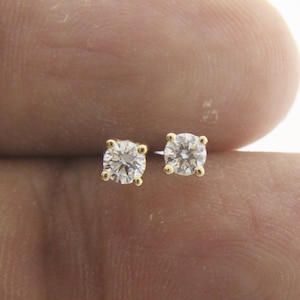 Natürliche Diamant Baby Ohrringe Ohrstecker, 14k / 18k Gold Ohrstecker, Kleine Diamant Ohrstecker, 4 Prong Set Screw Back Ohrstecker, Alltag tragen Ohrringe