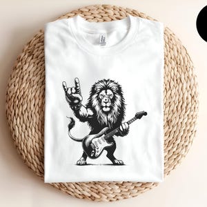 Distressed Lion, Cute Animal Shirt, Lion T-Shirt, Vintage Lion, Lion Gift, Funny Animal, Rocker Girl, Summer Concert,Rock Tee,Music Festival