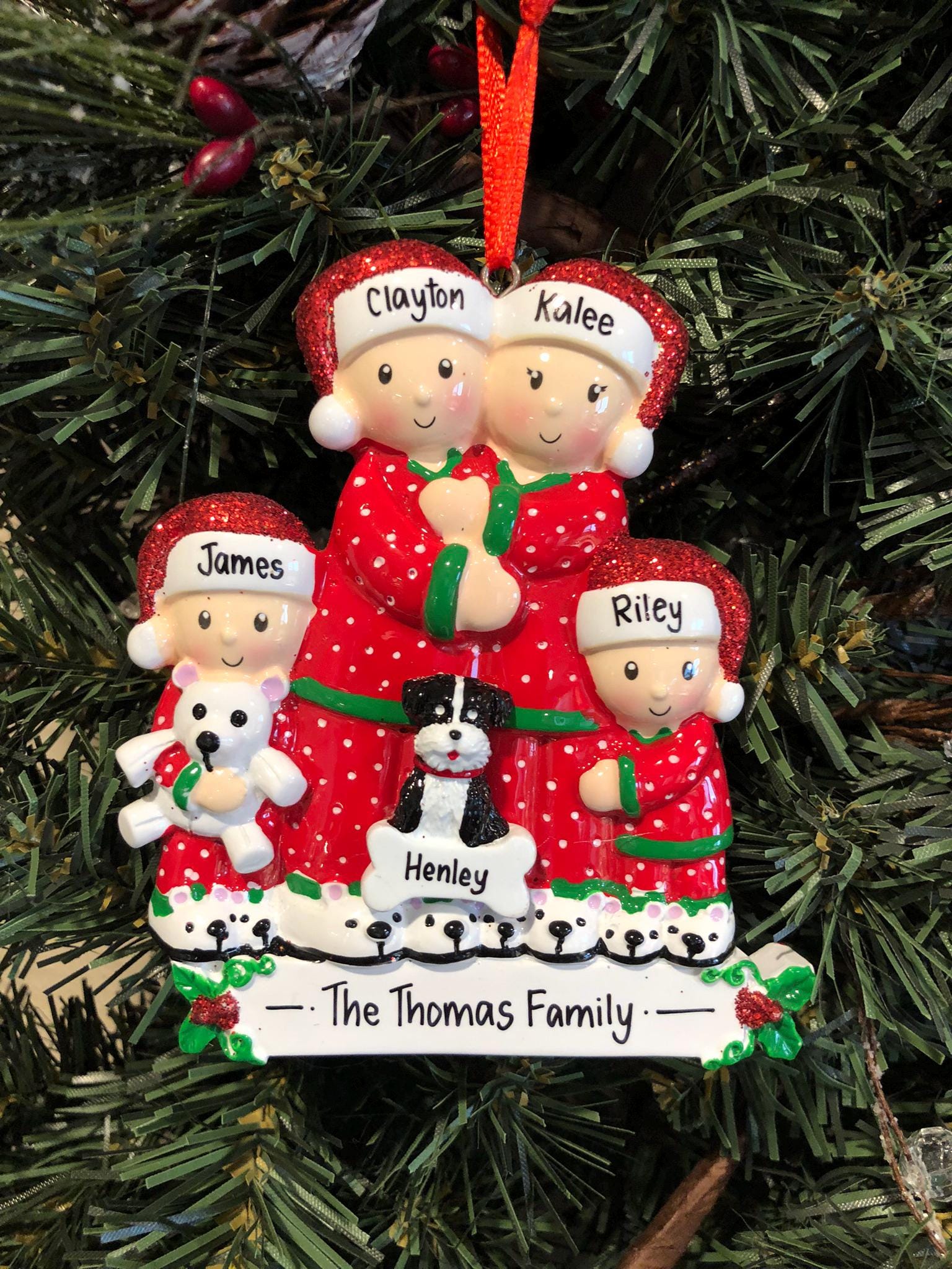 Christmas Family in Red Pajamas - Personalized Ornaments - Christmas ...