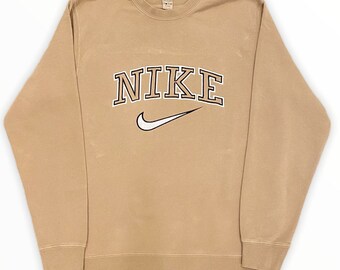 nike jumper aesthetic