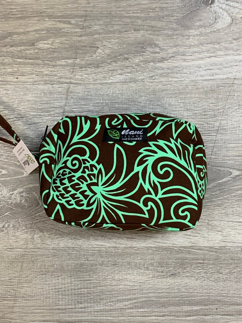 Women's Cosmetic bag with zipper/cotton canvas/Pouch/Purse/Accessory bag/Hawaiian Print/made in Hawaii/Monstera/Pineapple/Summer/MC006 Pineapple L Brown