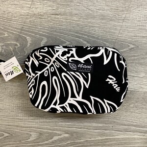 Dam Necessär med dragkedja/bomullscanvas/påse/väska/accessoarväska/hawaiianskt tryck/tillverkad på Hawaii/Monstera/ananas/sommar/MC006 Monstera Black