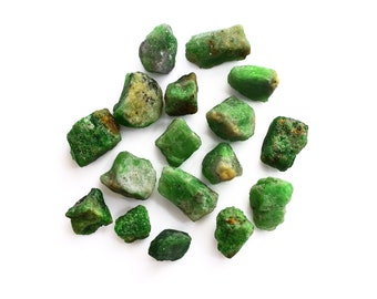 AAA Natural Tsavorite Rough Nuggets Beads Tsavorite Small Nuggets Beads,Tsavorite Stone Necklaces Jewellery. ON SALE