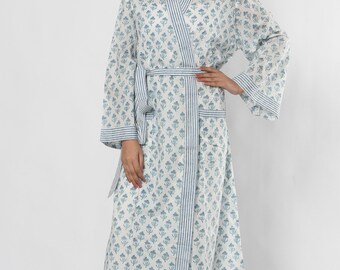 White Summer Kimono, Vacation Look, Loose fit Robe, Beach Cover up, Swim Cover up, Beach party Printed Kimono , Gift For Her