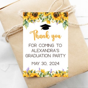 Bearbeitbare Sonnenblume Abschluss Geschenk Tag Vorlage, druckbare rustikale Klasse von 2024 Party Favor Tag, High School Grad BBQ Corjl SRGP