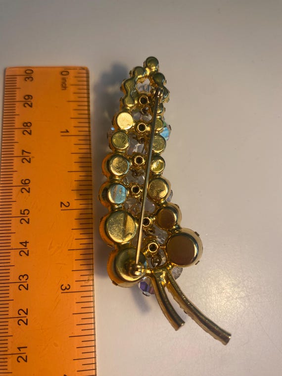 Vintage Jewelry Juliana Brooch Gold Tone Grapes Leaf Clear Crystals Aurora Borealis Cha Cha Beads Great Gift View 2