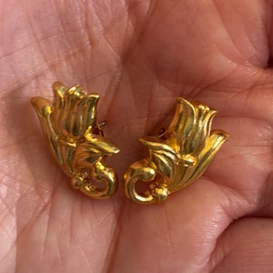 Vintage Jewelry Avon Pierced Earrings Gold Tone Tulip Gift for Her