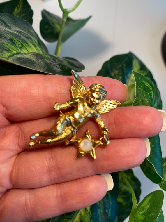 Vintage Jewelry Angel Brooch Cherub Gold Tone Sta… - image 1