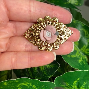1928 Vintage Jewelry Art Nouveau Brooch Gold Tone Pink Porcelain Flower