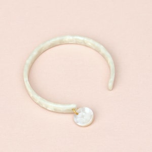 Acetat Armreif Elfenbeinweiß