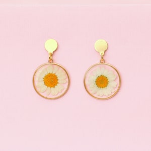 Daisy Earrings White