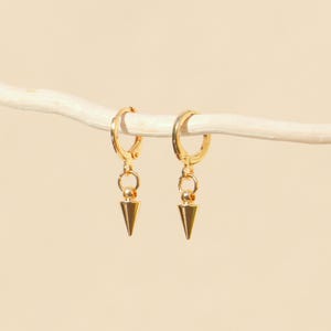 Small Gold Spike Cleopatra Huggie Earrings