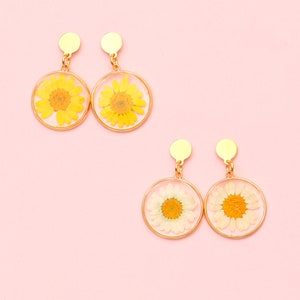 Daisy Earrings image 2