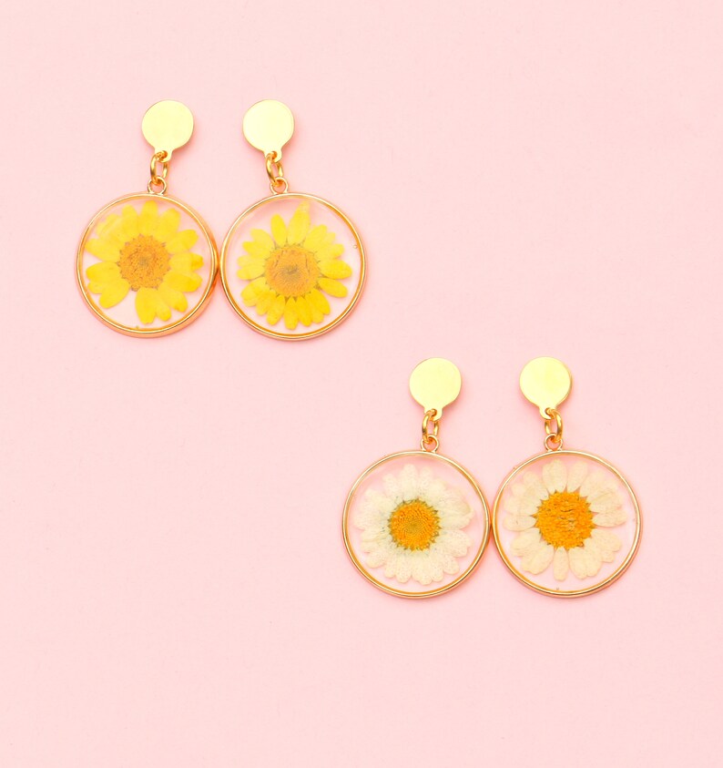 Daisy Earrings image 2