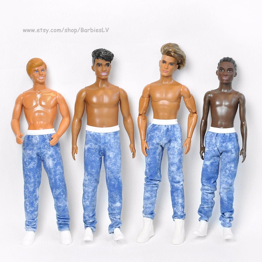 ชุดเสื้อผ้าแฟชั่นบาร์บี้สำหรับตุ๊กตาเคน - เสื้อลายเมฆ กางเกงขาสั้นสีลาเวนเดอร์ และกระเป๋าคาดเอวสีส้ม