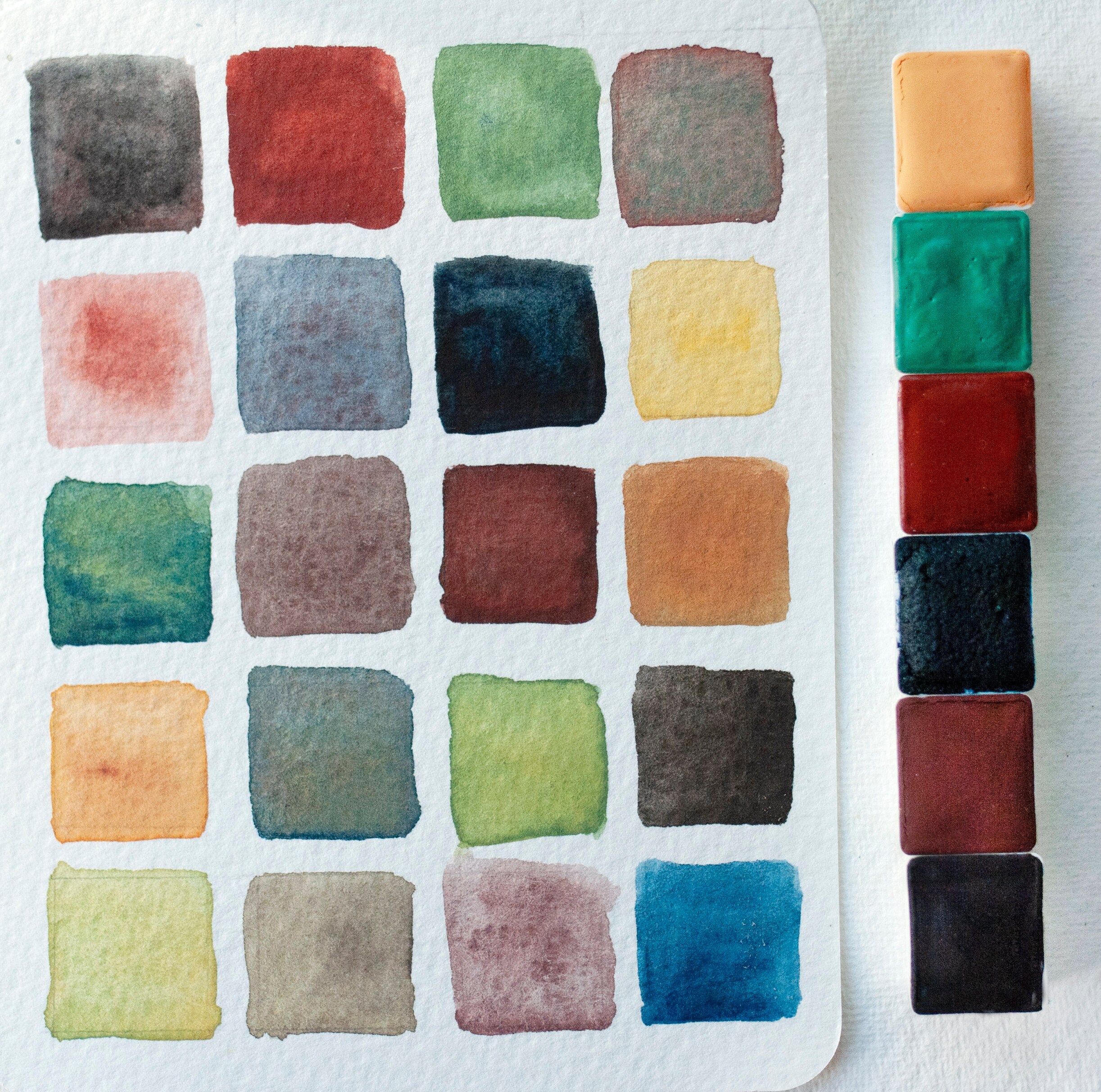 Mini tavolozza di colori storici. Set di colori pastello ad acquerello  fatti a mano. 16 -  Italia