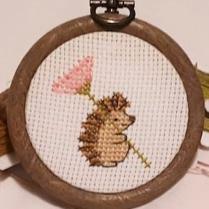 PATTERN - Hedgehog & Flower - Cute Animal cross stitch Beginner friendly small project