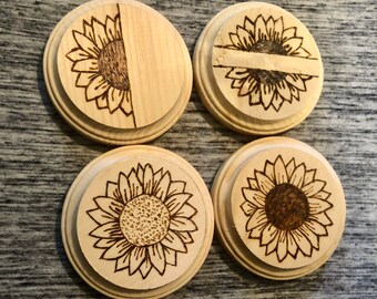 WoodBurned Untersetzer, Holz untersetzer, Sonnenblumen-Achterbahn gesetzt, benutzerdefinierte Sonnenblumen-Achterbahn Set von 4, Pyrographie