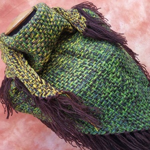 Hand Woven wool triangle shawl, Medieval shawl, Witchy wrap,  Forest Elven Shawl, boho shawl, festival clothing, medieval crafts, Gothic