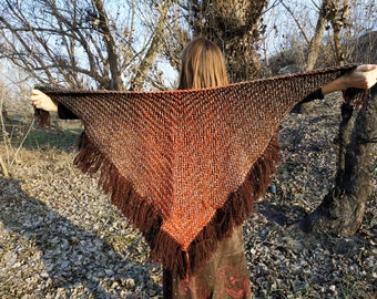 Hand Woven wool triangle shawl, Medieval shawl, Witchy wrap,  Forest Elven Shawl, boho shawl, festival clothing, medieval crafts, Gothic